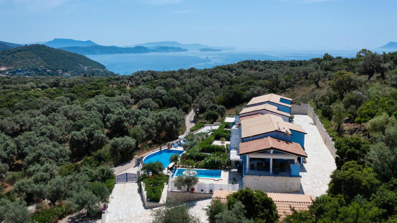 Villas Amantea- Four Villas With Big Pool And Infinity Pool ซีโวตา ภายนอก รูปภาพ