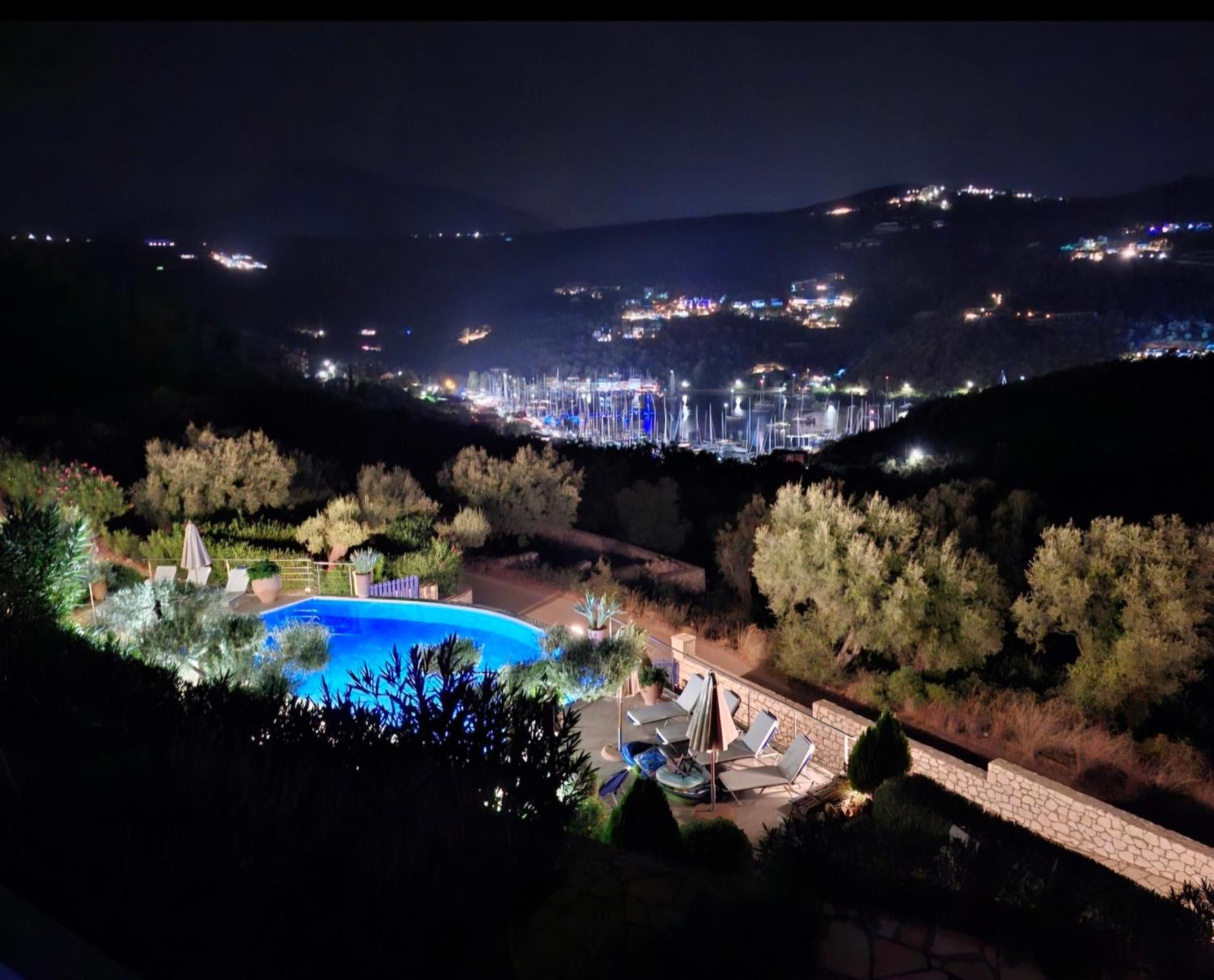 Villas Amantea- Four Villas With Big Pool And Infinity Pool ซีโวตา ภายนอก รูปภาพ