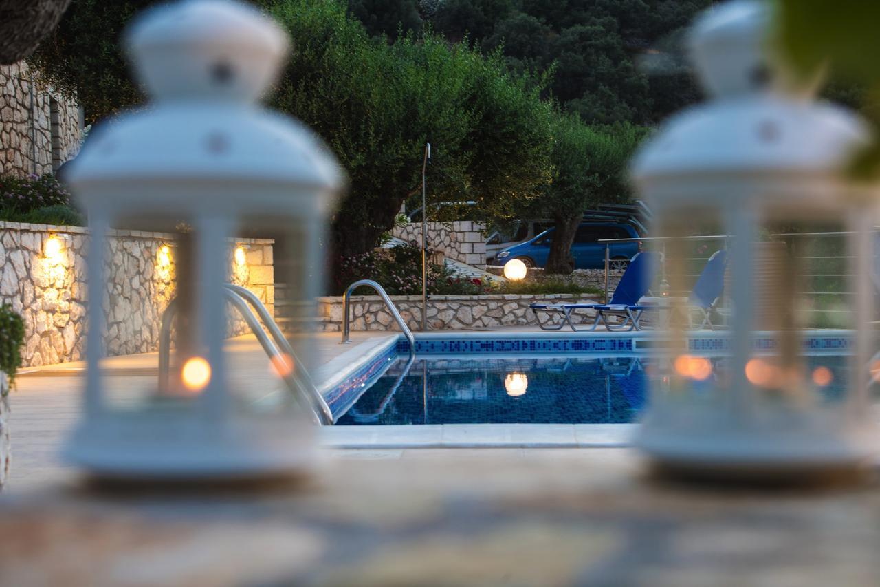 Villas Amantea- Four Villas With Big Pool And Infinity Pool ซีโวตา ภายนอก รูปภาพ